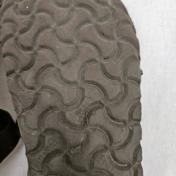 Betula Licensed by Birkenstock Brown Suede Thong Sandals - US 8 - Picture 4 of 12